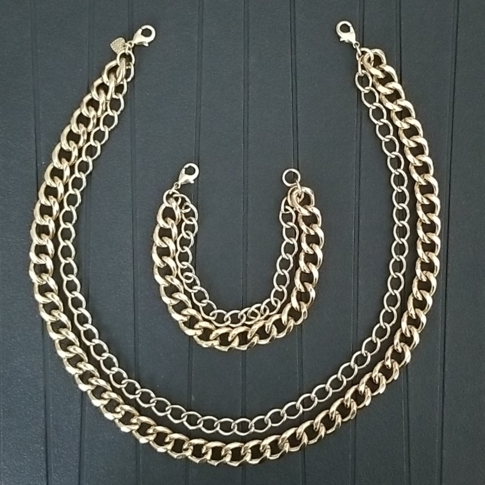 Stella & Dot La Coco Curbchain Gold